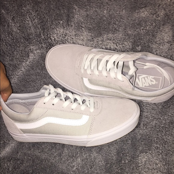 light grey vans womens